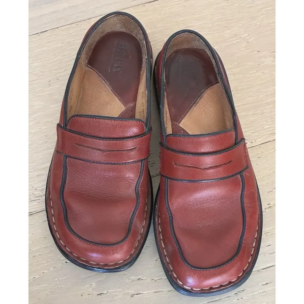 Born Women's Red Leather Casual Work Comfort Loafers Slip-On Size 6.5 Clogs - Picture 1 of 7